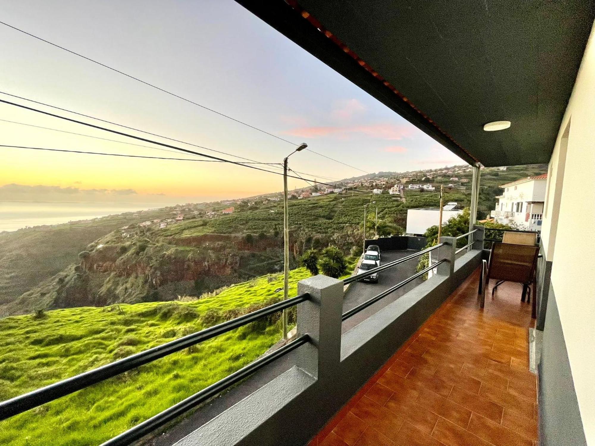 Sunset Star With Sea View Appartement Calheta  Buitenkant foto