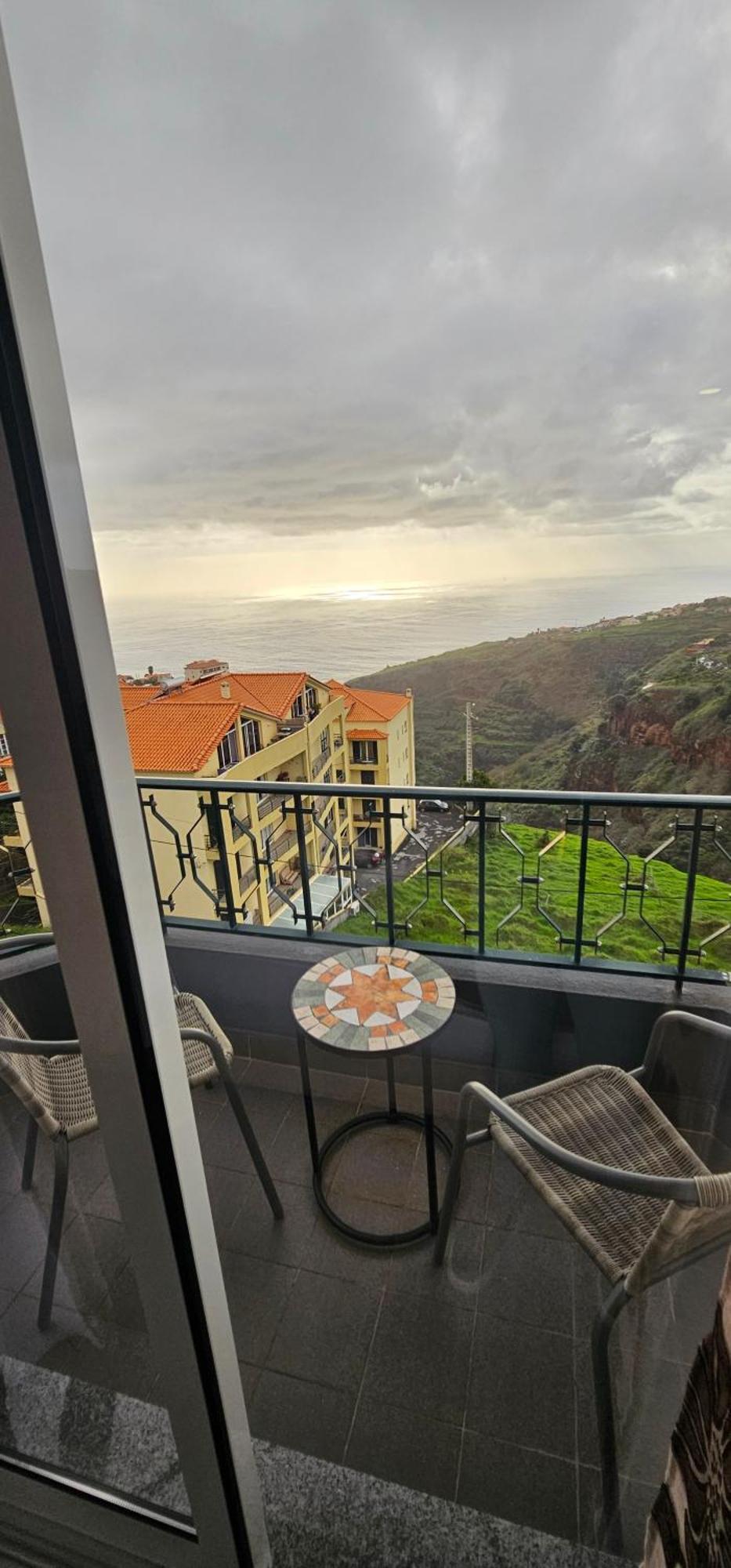 Sunset Star With Sea View Appartement Calheta  Buitenkant foto